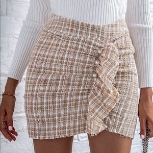 Pearl Button Ruffle Trim Plaid Tweed Skirt